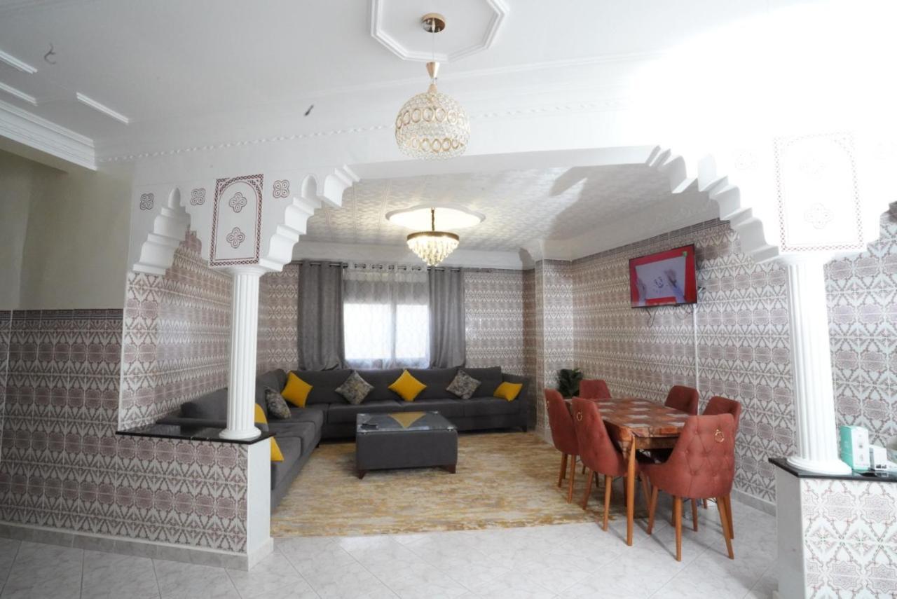 Apartment Oumnia 1 - City Center Tangier Exterior photo